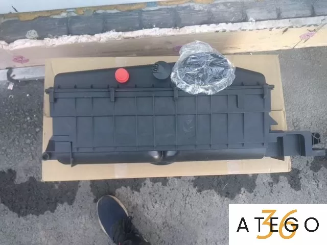 Корпус воздушного фильтра Mercedes Vario — оригинальная деталь MERCEDES-BENZ