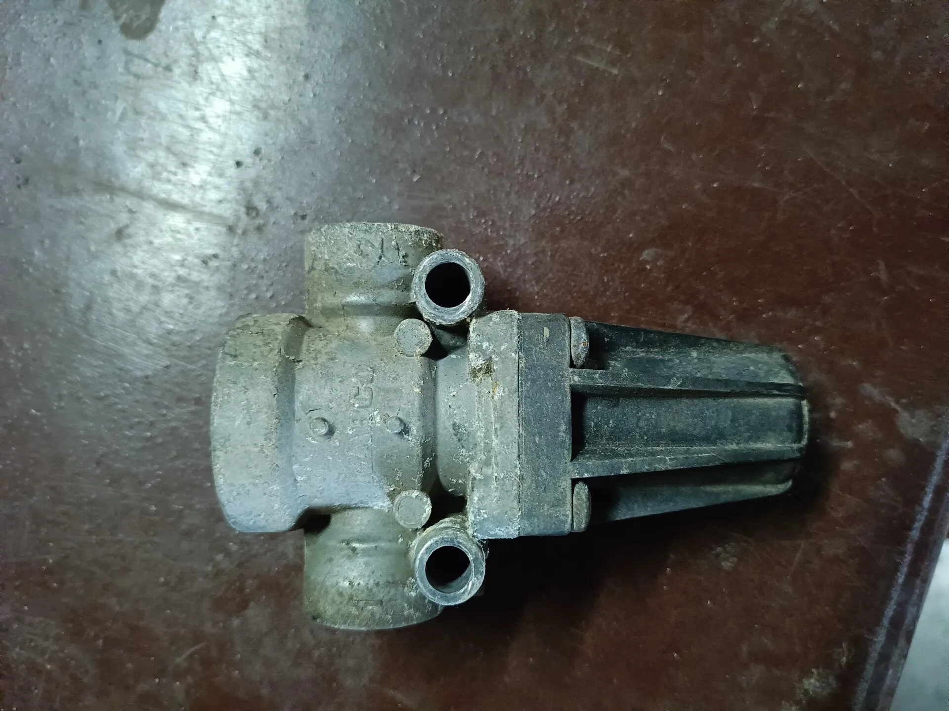 0054298544 Клапан ограничения давления