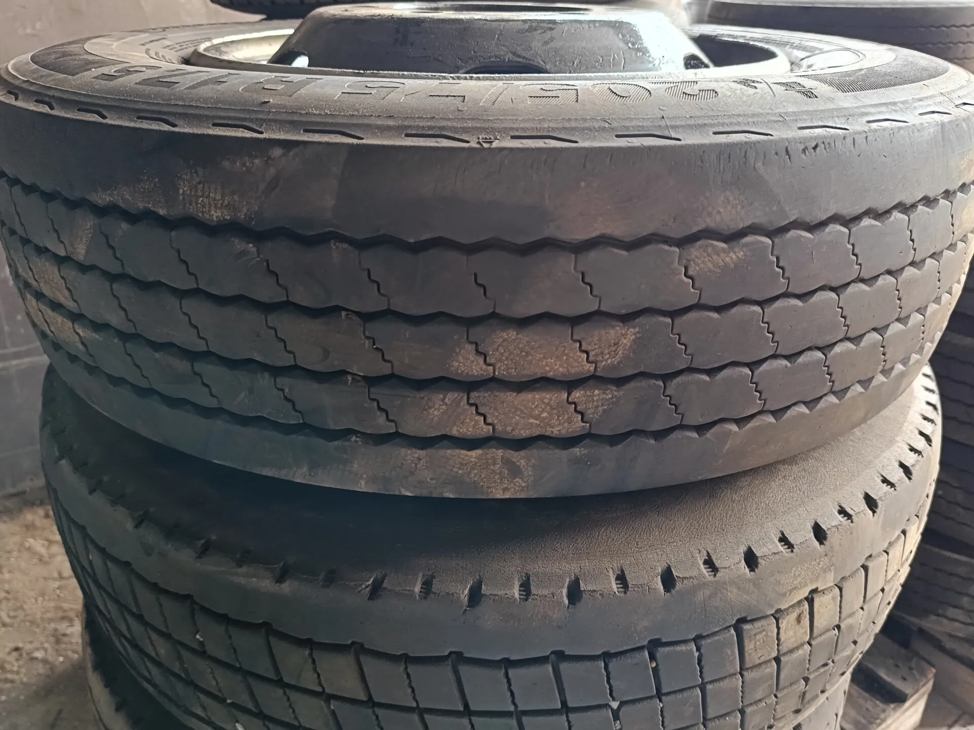 диск колесный  с резиной для Мерседес-Бенц Варио