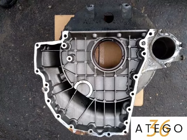 Кожух маховика двигателя Mercedes OM904LA Б/у