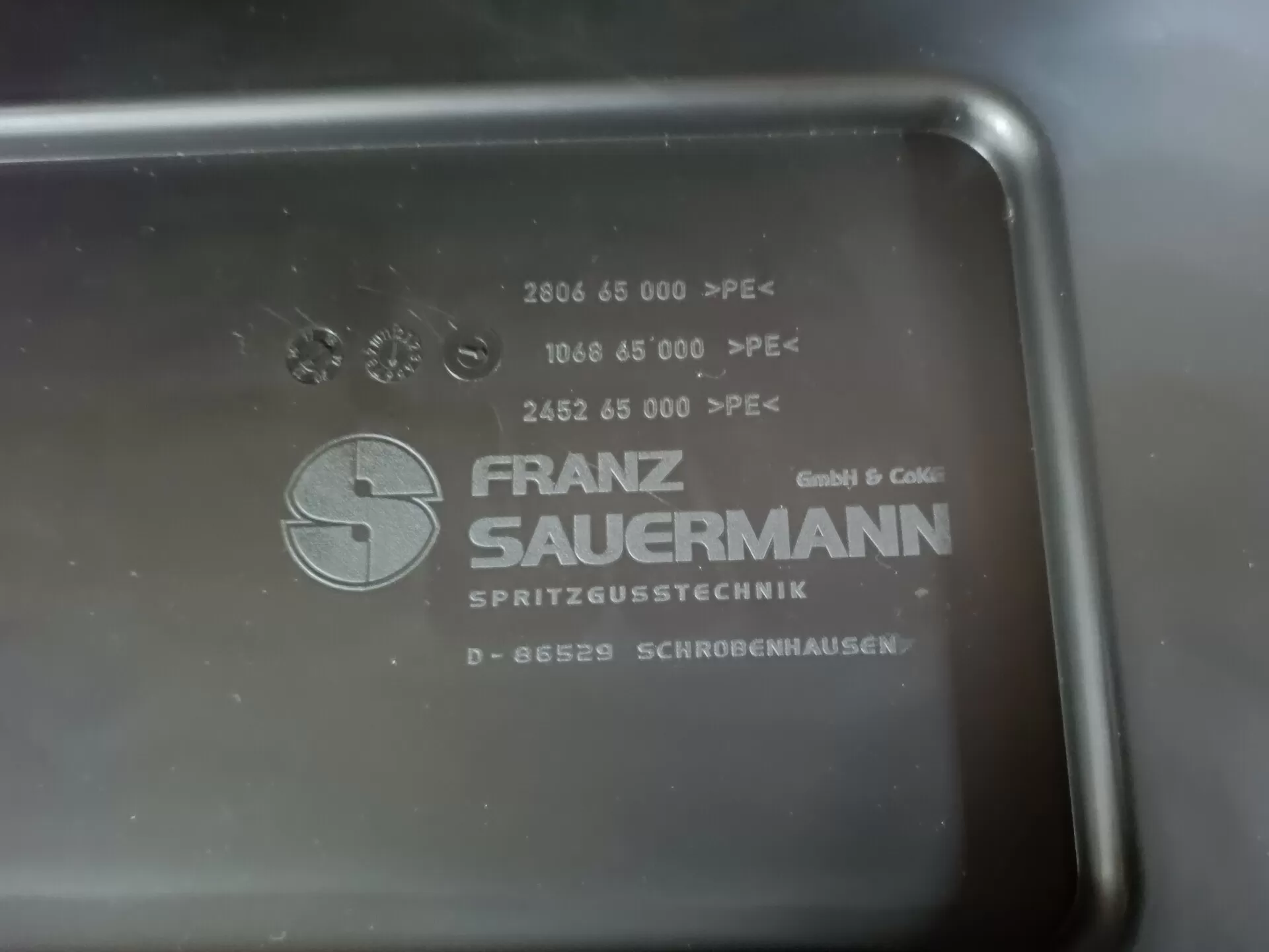 Ящик инструментальный Мерседес/ Ман/ Ивеко/Рено