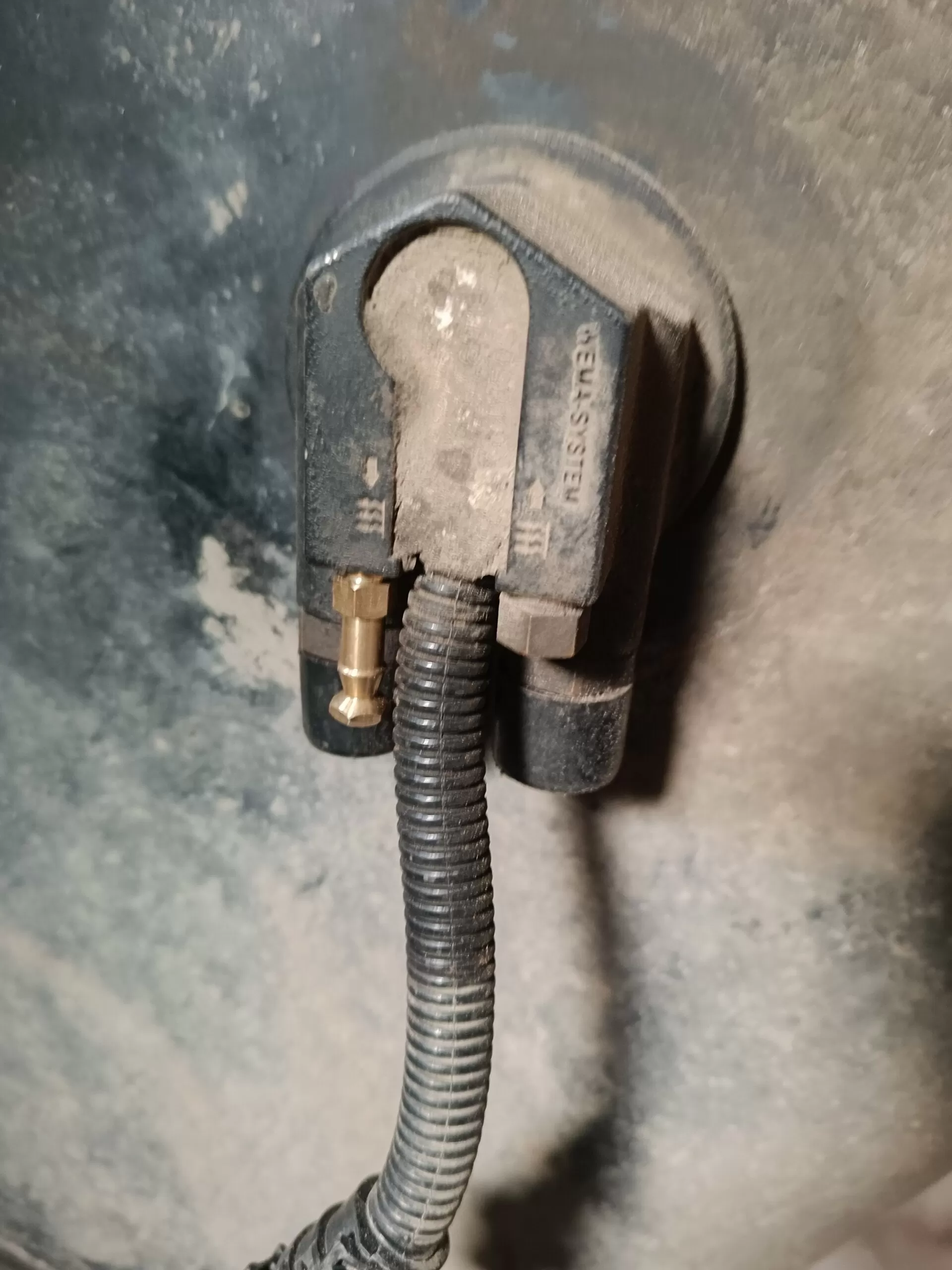 бак топливный 300 л на MAN LE