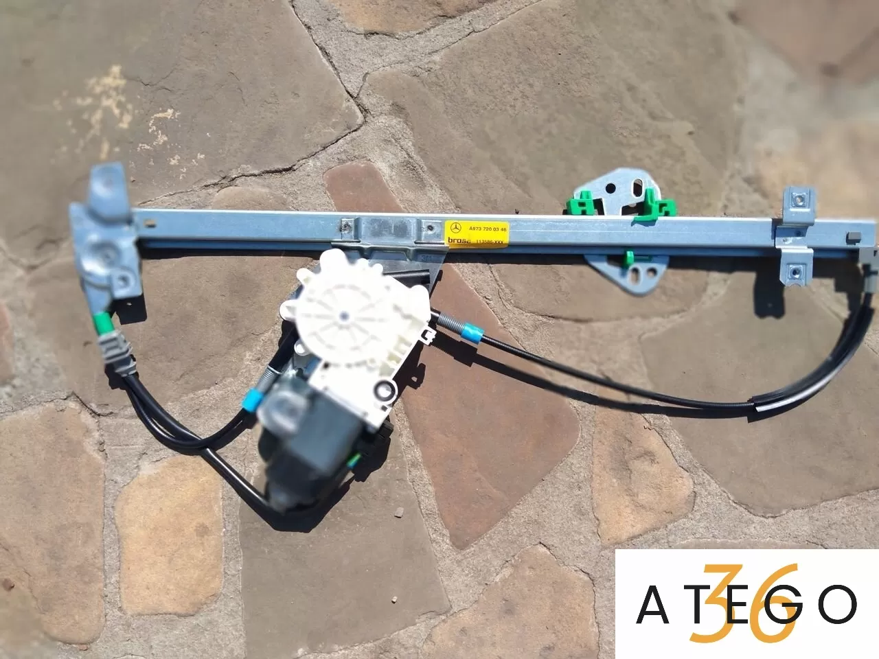Стеклоподъемник электрический Мерседес-Бенц Атего