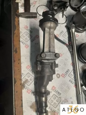 Масляный насос двигателя OM364LA Mercedes – оригинал, в наличии