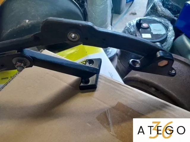 Кронштейн зеркала Mercedes Vario, новый, оригинал