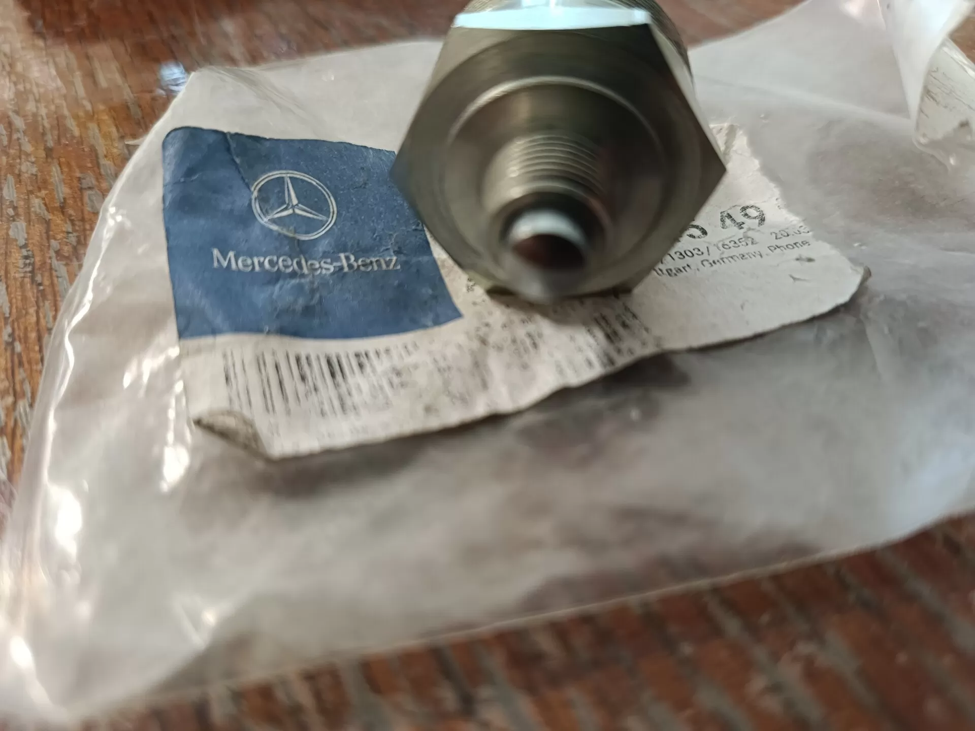 A0005454909 Датчик включения заднего хода