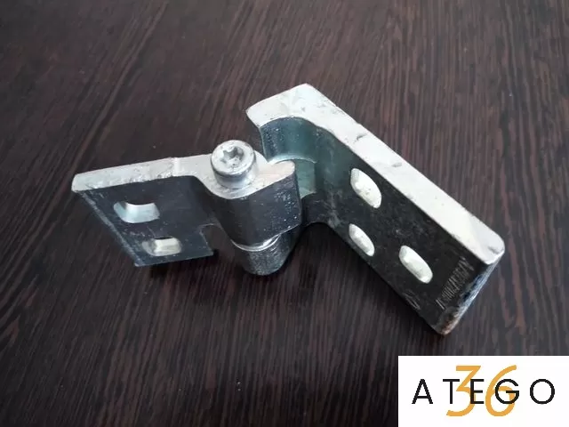 Петля двери левая A 973 720 07 37