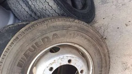 резина с диском 235/75*17,5 FULDA