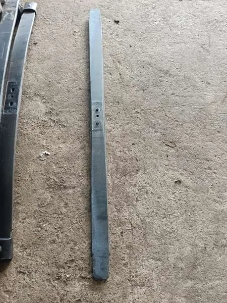 нижний лист задней рессоры A9073208502